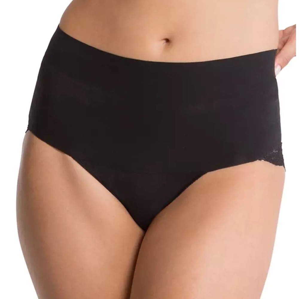 Spanx Undie-Tectable Lace Cheeky NWT M Smoothing Lace Underwear